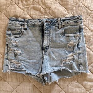 American Eagle Outfitters Hi-Rise Light Wash Distressed Denim Women’s Shorts